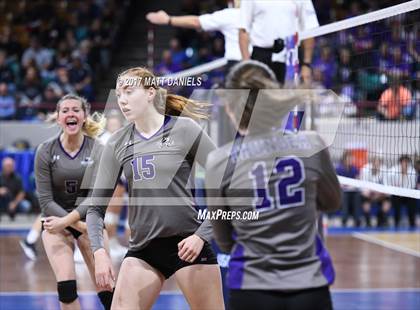 Thumbnail 2 in Niwot vs. Discovery Canyon (CHSAA 4A Pool 4) photogallery.