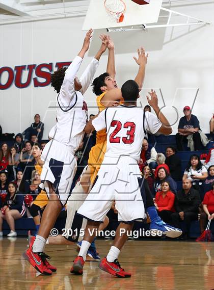 Thumbnail 1 in Bishop Amat @ Bellarmine-Jefferson photogallery.
