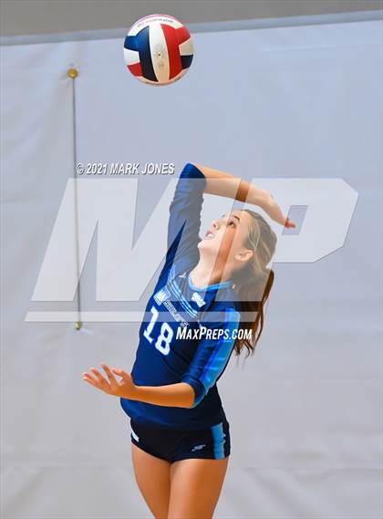 Thumbnail 3 in Horizon vs. Marymount (Nike Tournament of Champions) - Platinum Division - Final photogallery.