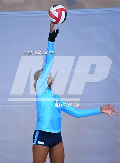 Thumbnail 2 in Horizon vs. Marymount (Nike Tournament of Champions) - Platinum Division - Final photogallery.