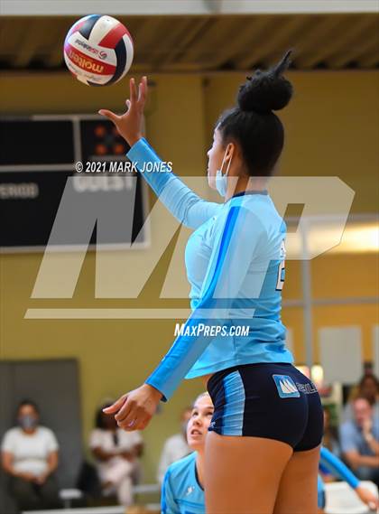 Thumbnail 1 in Horizon vs. Marymount (Nike Tournament of Champions) - Platinum Division - Final photogallery.