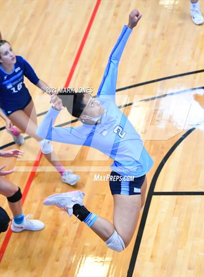 Thumbnail 2 in Horizon vs. Marymount (Nike Tournament of Champions) - Platinum Division - Final photogallery.