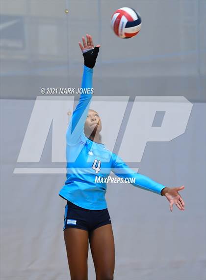 Thumbnail 1 in Horizon vs. Marymount (Nike Tournament of Champions) - Platinum Division - Final photogallery.