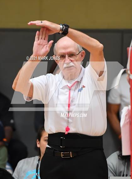Thumbnail 3 in Horizon vs. Marymount (Nike Tournament of Champions) - Platinum Division - Final photogallery.