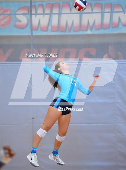 Thumbnail 3 in Horizon vs. Marymount (Nike Tournament of Champions) - Platinum Division - Final photogallery.