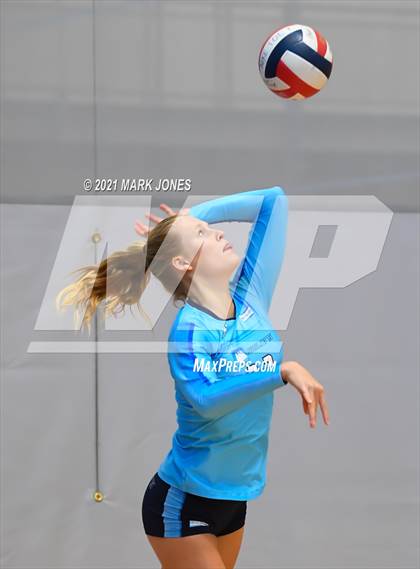 Thumbnail 3 in Horizon vs. Marymount (Nike Tournament of Champions) - Platinum Division - Final photogallery.