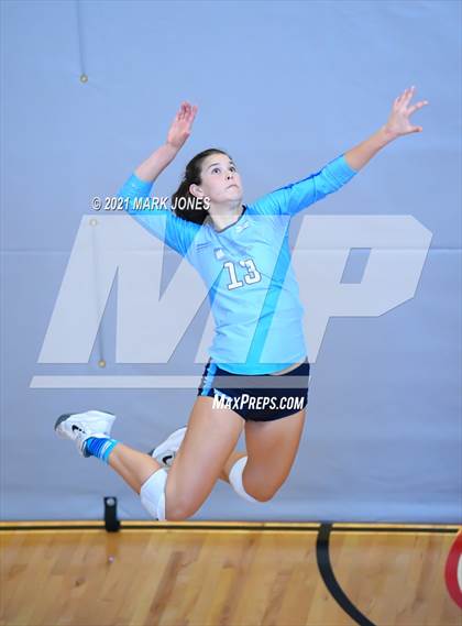 Thumbnail 2 in Horizon vs. Marymount (Nike Tournament of Champions) - Platinum Division - Final photogallery.