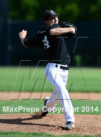 Thumbnail 2 in Xavier vs. Fairfield Prep (SCC Semifinal) photogallery.