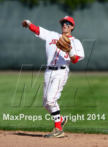 Thumbnail 2 in Xavier vs. Fairfield Prep (SCC Semifinal) photogallery.