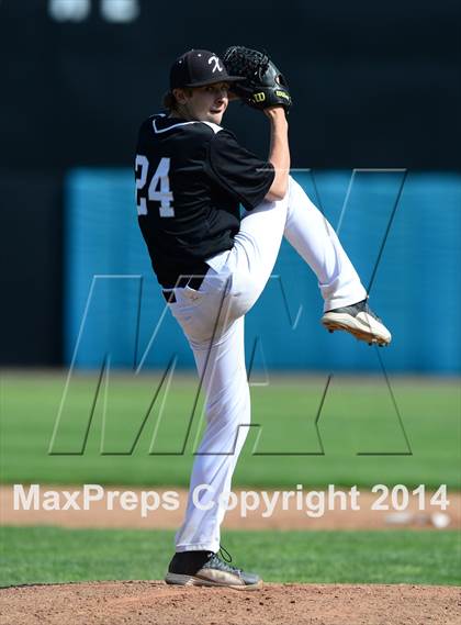 Thumbnail 2 in Xavier vs. Fairfield Prep (SCC Semifinal) photogallery.
