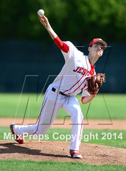 Thumbnail 3 in Xavier vs. Fairfield Prep (SCC Semifinal) photogallery.