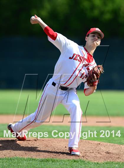Thumbnail 2 in Xavier vs. Fairfield Prep (SCC Semifinal) photogallery.