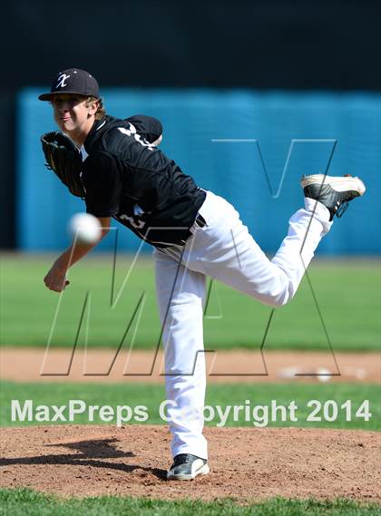 Thumbnail 2 in Xavier vs. Fairfield Prep (SCC Semifinal) photogallery.