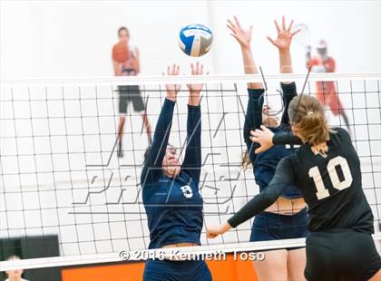 Thumbnail 1 in Providence Catholic @ TMI-Episcopal photogallery.