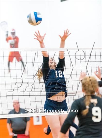 Thumbnail 1 in Providence Catholic @ TMI-Episcopal photogallery.