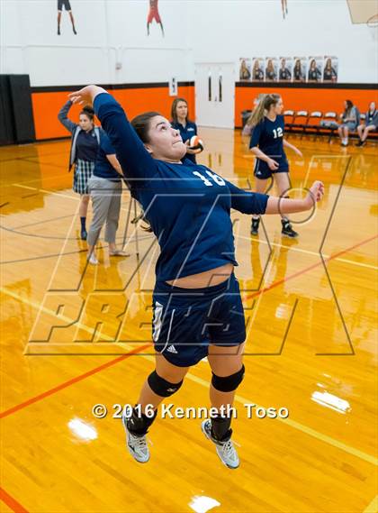 Thumbnail 2 in Providence Catholic @ TMI-Episcopal photogallery.