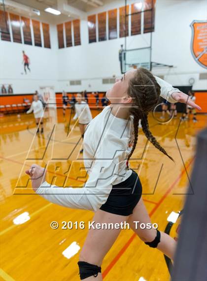 Thumbnail 3 in Providence Catholic @ TMI-Episcopal photogallery.