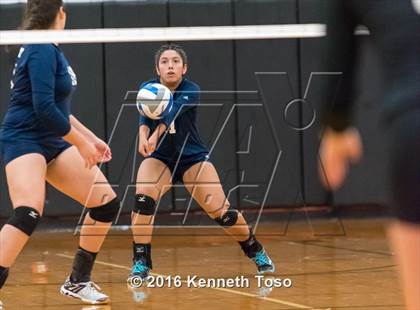 Thumbnail 2 in Providence Catholic @ TMI-Episcopal photogallery.