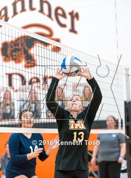 Thumbnail 1 in Providence Catholic @ TMI-Episcopal photogallery.