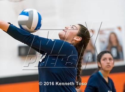 Thumbnail 2 in Providence Catholic @ TMI-Episcopal photogallery.