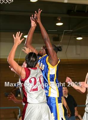 Thumbnail 1 in Crenshaw vs. Bell Gardens (Gahr Tournament) photogallery.