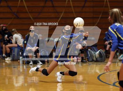 Thumbnail 1 in Heide Trask @ Richlands photogallery.