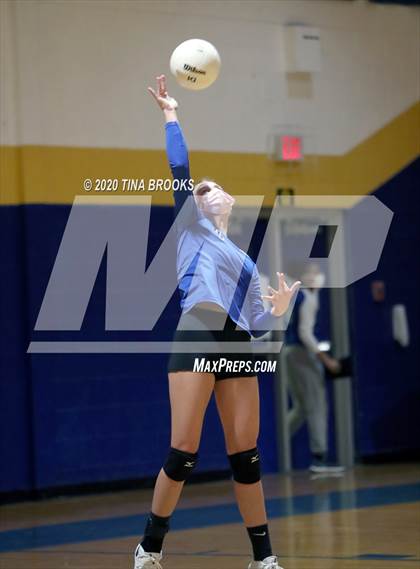 Thumbnail 1 in Heide Trask @ Richlands photogallery.
