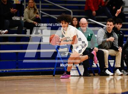 Thumbnail 1 in FR: Bishop Brossart vs Lloyd Memorial photogallery.