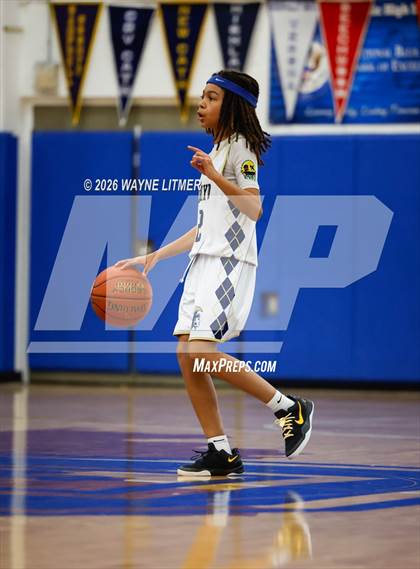 Thumbnail 3 in FR: Bishop Brossart vs Lloyd Memorial photogallery.