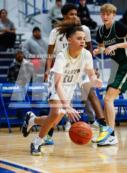 Thumbnail 2 in FR: Bishop Brossart vs Lloyd Memorial photogallery.