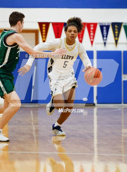 Thumbnail 1 in FR: Bishop Brossart vs Lloyd Memorial photogallery.