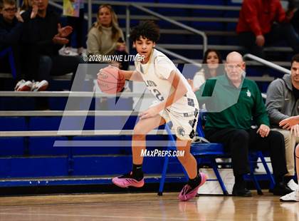 Thumbnail 2 in FR: Bishop Brossart vs Lloyd Memorial photogallery.