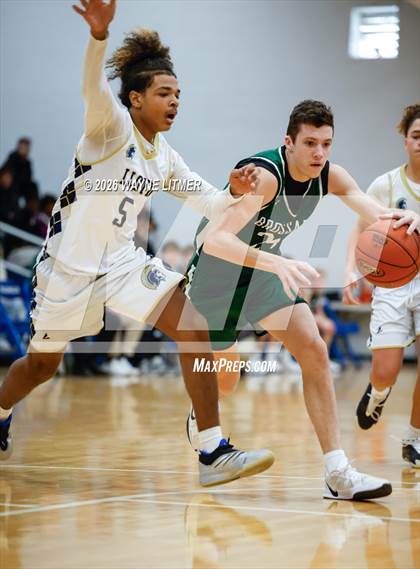 Thumbnail 1 in FR: Bishop Brossart vs Lloyd Memorial photogallery.