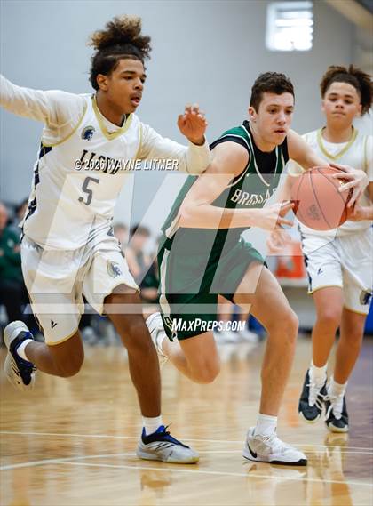 Thumbnail 2 in FR: Bishop Brossart vs Lloyd Memorial photogallery.