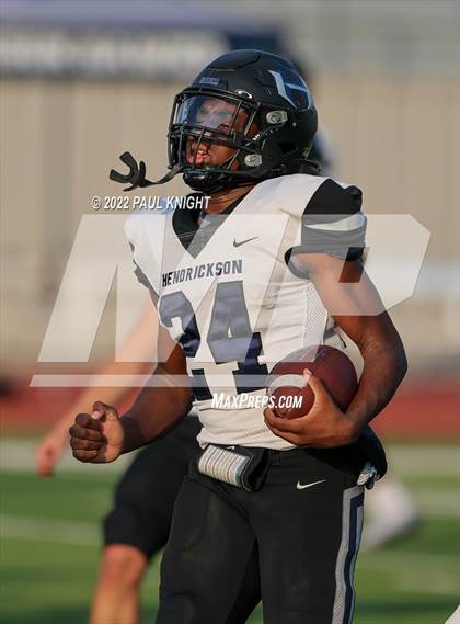Thumbnail 2 in Hendrickson @ Glenn photogallery.