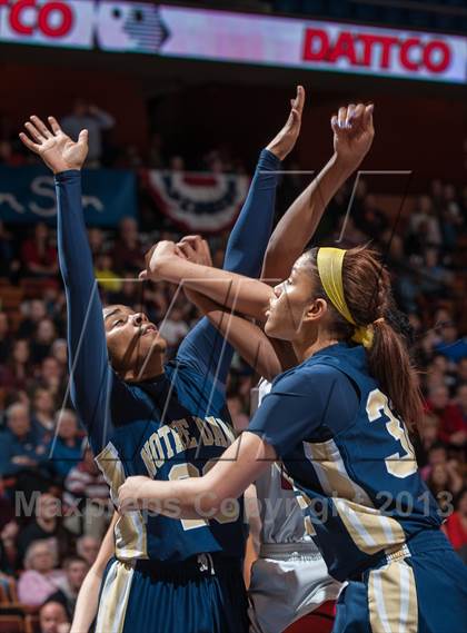 Thumbnail 1 in Cromwell vs. Notre Dame-Fairfield (CIAC Class M Final) photogallery.