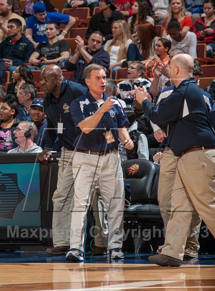 Thumbnail 2 in Cromwell vs. Notre Dame-Fairfield (CIAC Class M Final) photogallery.