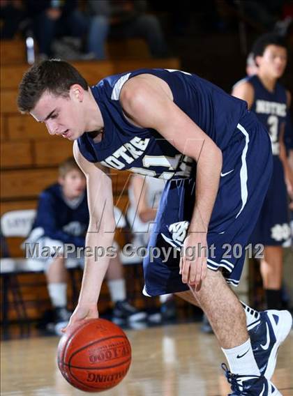 Thumbnail 3 in Notre Dame vs. Loyola photogallery.