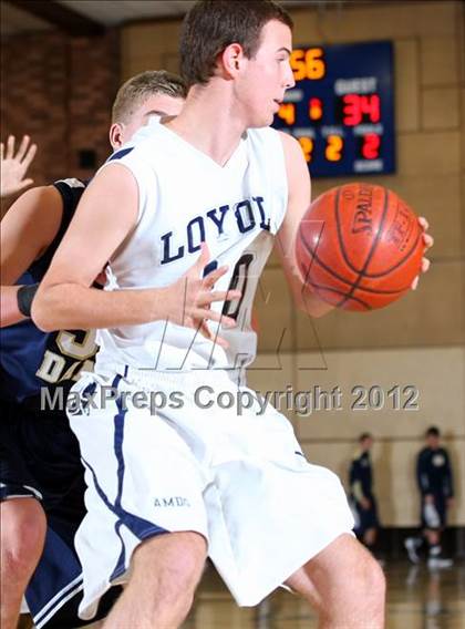 Thumbnail 3 in Notre Dame vs. Loyola photogallery.