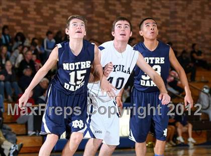 Thumbnail 2 in Notre Dame vs. Loyola photogallery.