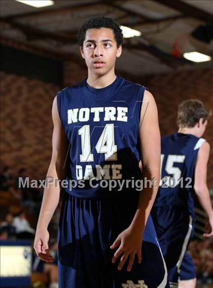 Thumbnail 1 in Notre Dame vs. Loyola photogallery.