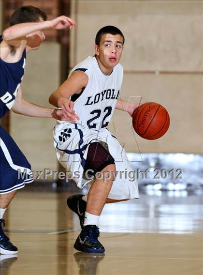 Thumbnail 2 in Notre Dame vs. Loyola photogallery.