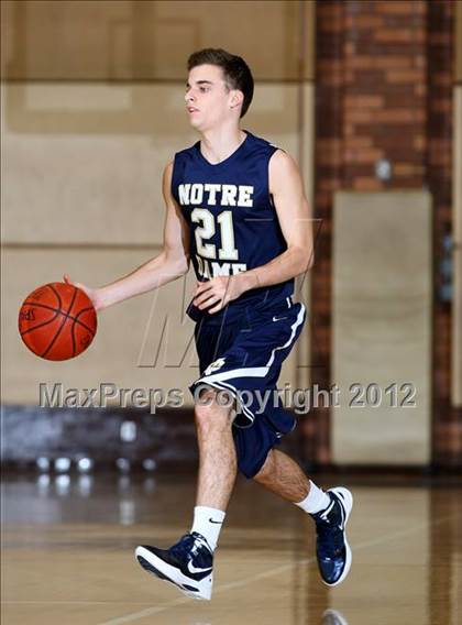 Thumbnail 2 in Notre Dame vs. Loyola photogallery.