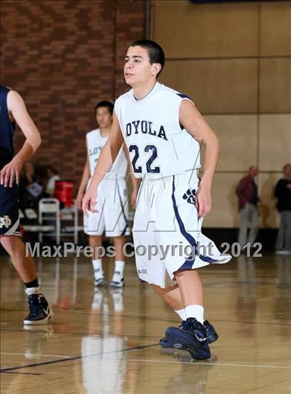 Thumbnail 1 in Notre Dame vs. Loyola photogallery.