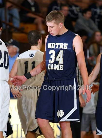 Thumbnail 3 in Notre Dame vs. Loyola photogallery.