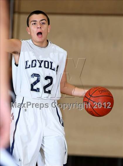 Thumbnail 1 in Notre Dame vs. Loyola photogallery.