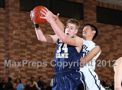 Thumbnail 3 in Notre Dame vs. Loyola photogallery.
