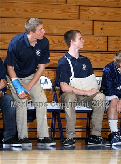 Thumbnail 2 in Notre Dame vs. Loyola photogallery.