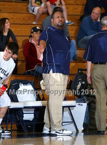 Thumbnail 2 in Notre Dame vs. Loyola photogallery.