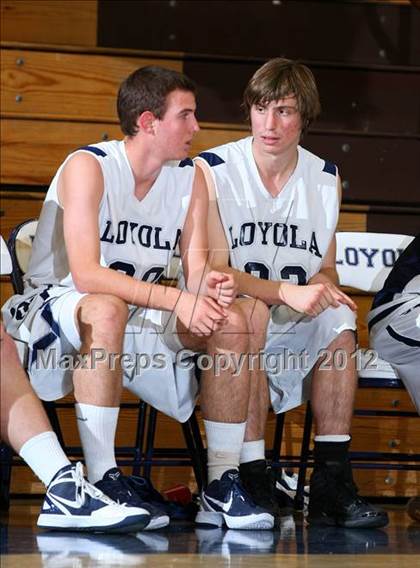 Thumbnail 1 in Notre Dame vs. Loyola photogallery.